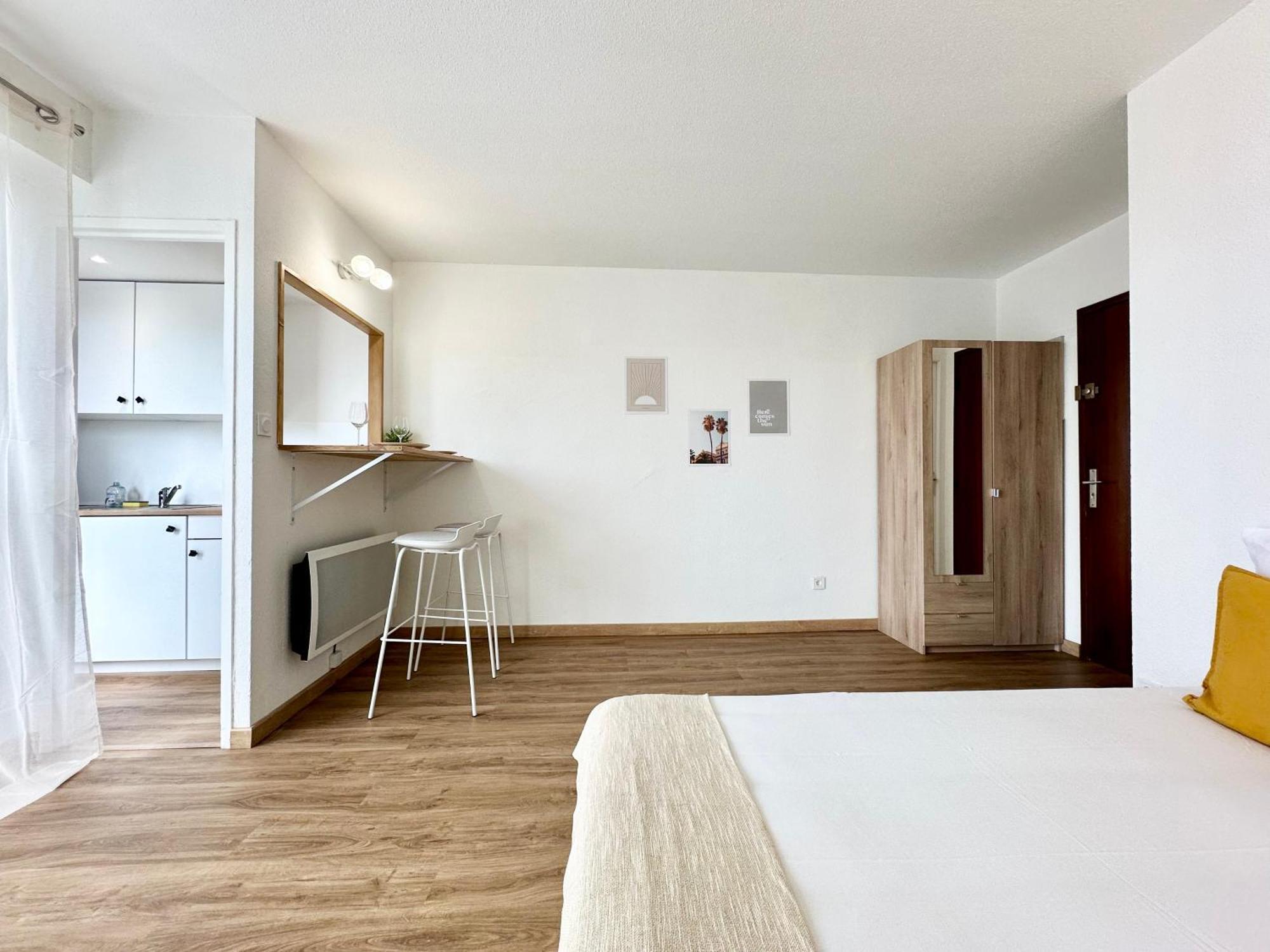 Апартаменты La Riviera - Terrasse - Parking & Parc Мон-де-Марсан Экстерьер фото